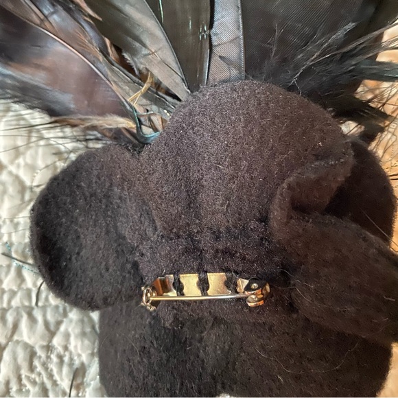 Feather & Bauble Brooch - Picture 5 of 7